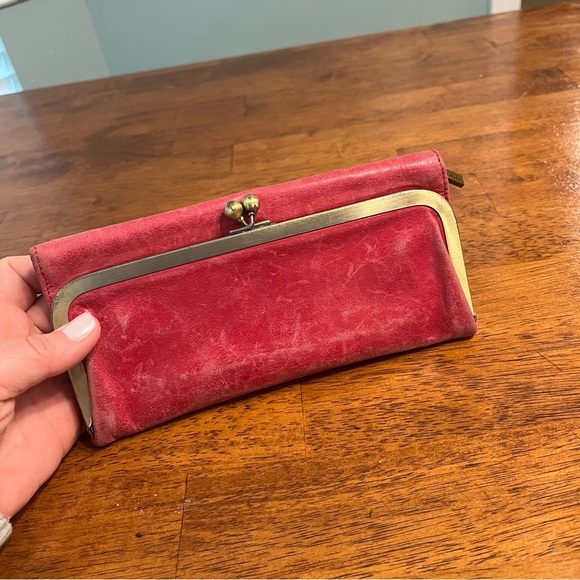 Hobo Rachel pink clutch wallet - Picture 1 of 9